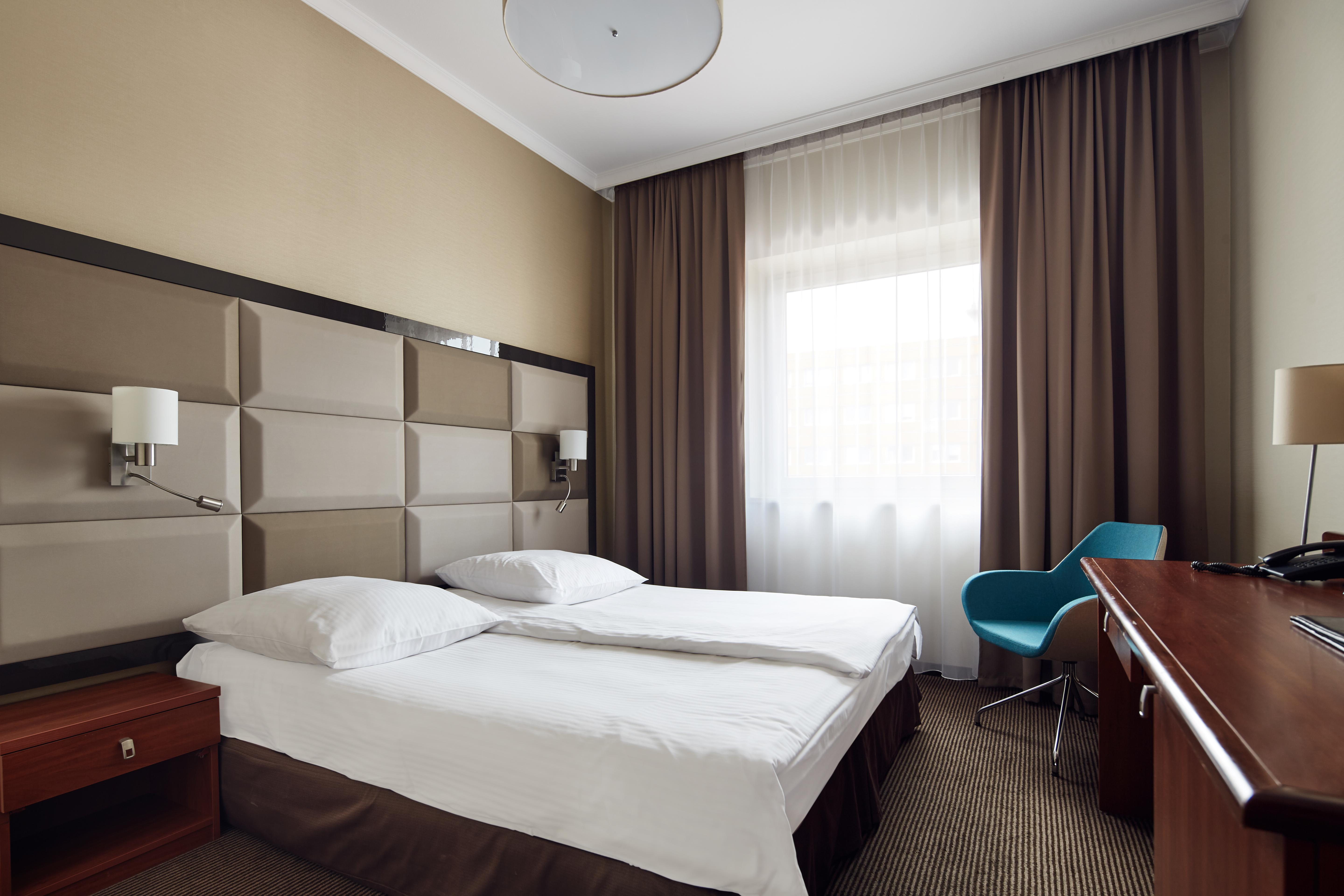 Apis 4* Cracovia