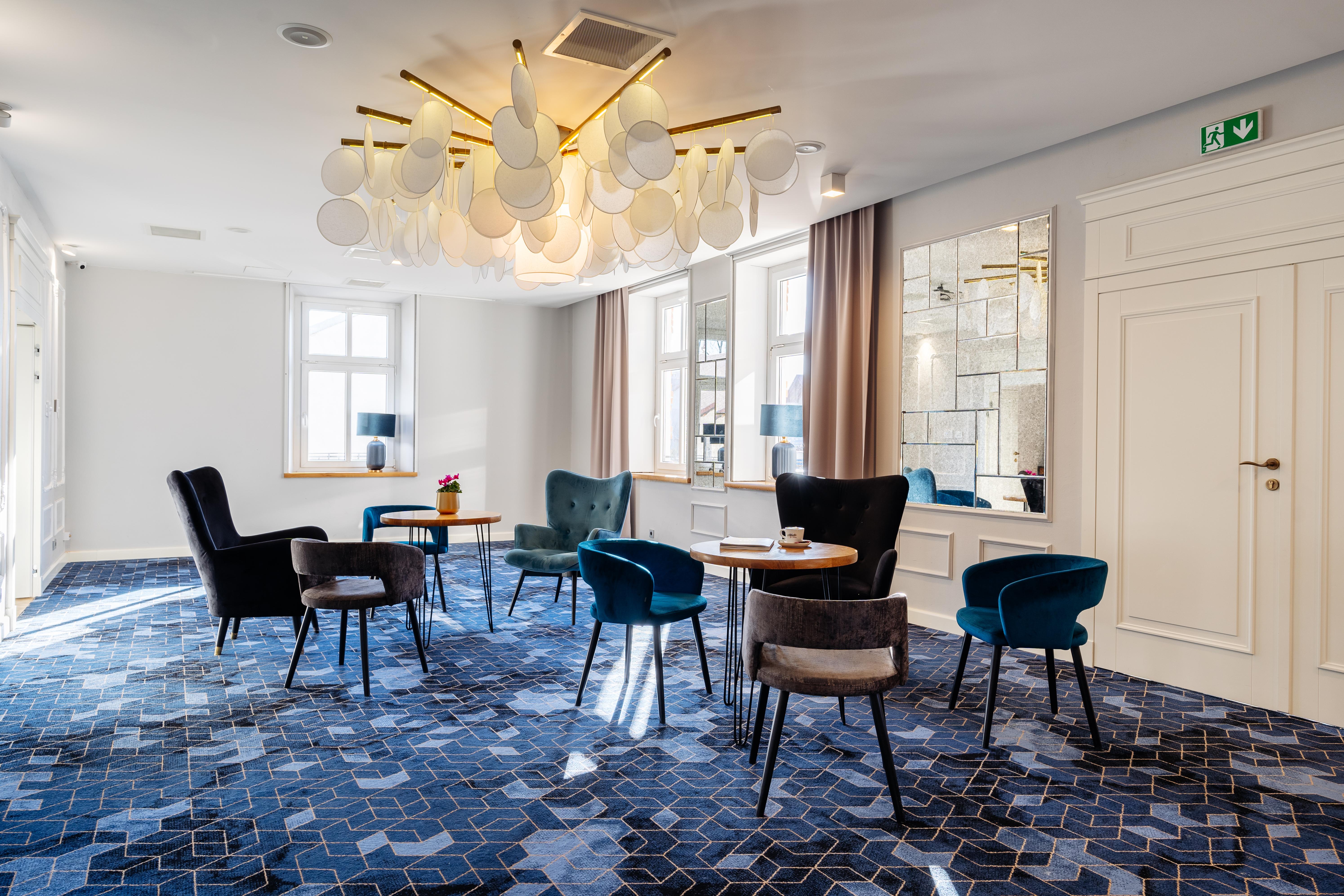 Apis Hotel